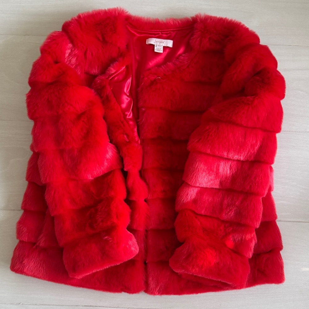 SCRIPTED Tiered Faux Fur Jacket in Brilliant Poppy - Size Small